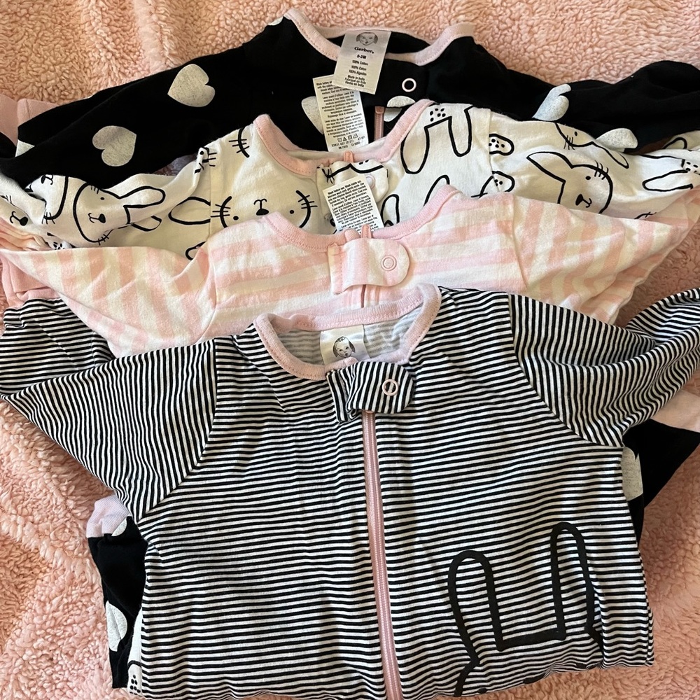 Infant pajama 4 pack set